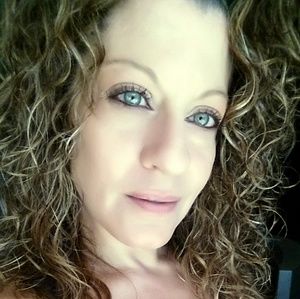 Meet your Posher, Sally